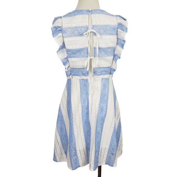 J.O.A. Ruffle Sleeve Lace Back Stripe Lace Dress M - Picture 6 of 11